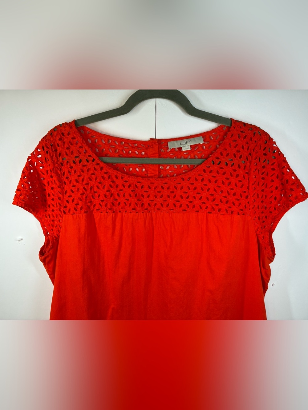 LOFT Bright Orange Eyelet Lace Yoke Short Sleeve Blouse Size Large - Picture 2 of 7